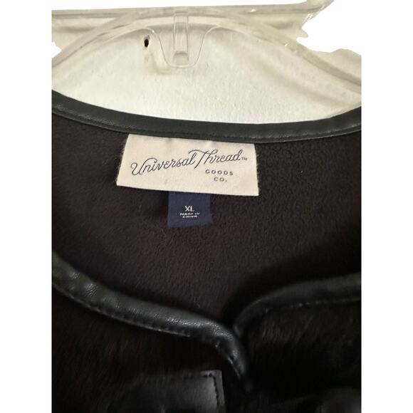 Universal Thread Women's Faux Fur Black Coat Size XL - Picture 8 of 9